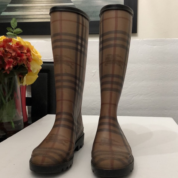 BURBERRY BROWN CHECK RUBBER RAIN BOOTS WOMENS SIZE 36 - Picture 2 of 14